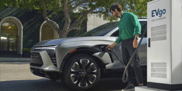 GM вынуждена приостановить продажи Chevrolet Blazer EV из-за проблемы с программным обеспечением