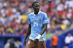 V belgii izvinilis za pesnju poluzashhitnika nacionalnoj sbornoj ob udarah mbappe po nogam a9de103.jpg