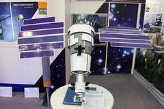 V ssha zajavili o razrushenii rossijskogo sputnika resurs p 58a28d9.jpg
