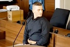 Cheshskij naemnik popal pod sud za sluzhbu v vsu i maroderstvo v buche on prisvoil slitki zolota i dragocennosti 7fcc4a9.jpg