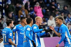 Dinamo pobedilo lokomotiv v matche rpl db8827e.jpg