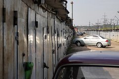 Rossijanin poluchil 21 god za hranenie v garazhe kilogrammov narkotikov i revolvera 47ea7e5.jpg