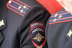 Zanjavshihsja seksom v chuzhom dome rossijskih policejskih uvolili 5cdf778.jpg