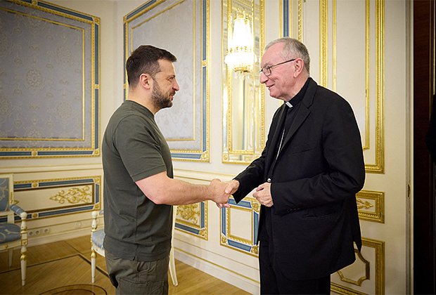 Зеленский заявил о необходимости скорее решить конфликт