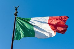 Obvinjaemyj v podryve zheleznoj dorogi pod rjazanju obrashhalsja v posolstvo italii 552b64c.jpg