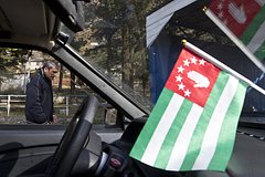 V mid abhazii napomnili o zashhite rossiej strany d1d6c84.jpg