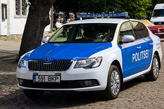 V estonii policija pomeshala ustanovke pamjatnika soldatu ss 32a0796.jpg