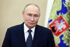 V italjanskom gorode pojavilsja banner s pozdravleniem putinu 6cc7450.jpg