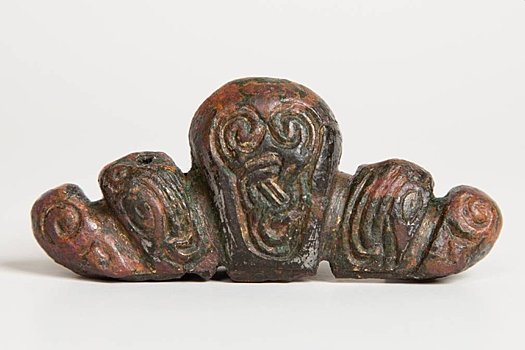 V niderlandah najden fragment mecha vikingov 329e331.jpg