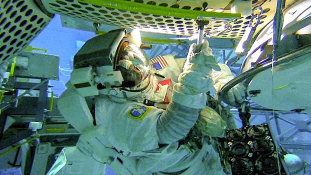 Astronavty izuchat sposobnost mikrobov vyzhivat v uslovijah kosmosa 37c040e.jpg