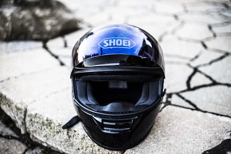 Motorbike мотошлем