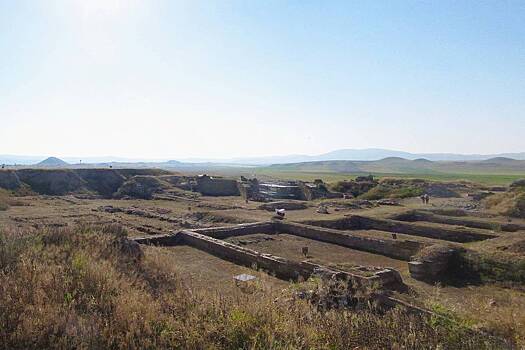 Arheologi obnaruzhili rodovuju grobnicu carja midasa 0969883.jpg