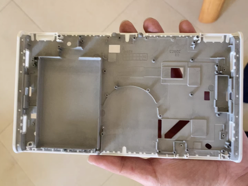 Корпус Nintendo Switch 2 OLED утек в продажу