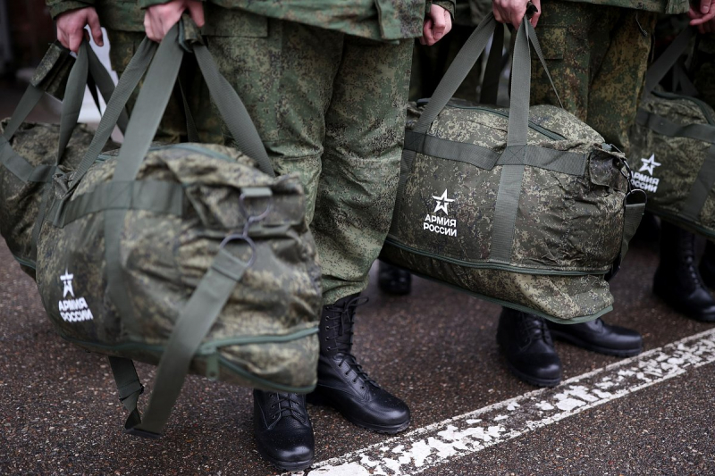 Шойгу потребовал ускорить поставки техники в российские войска. Что нужно армии?